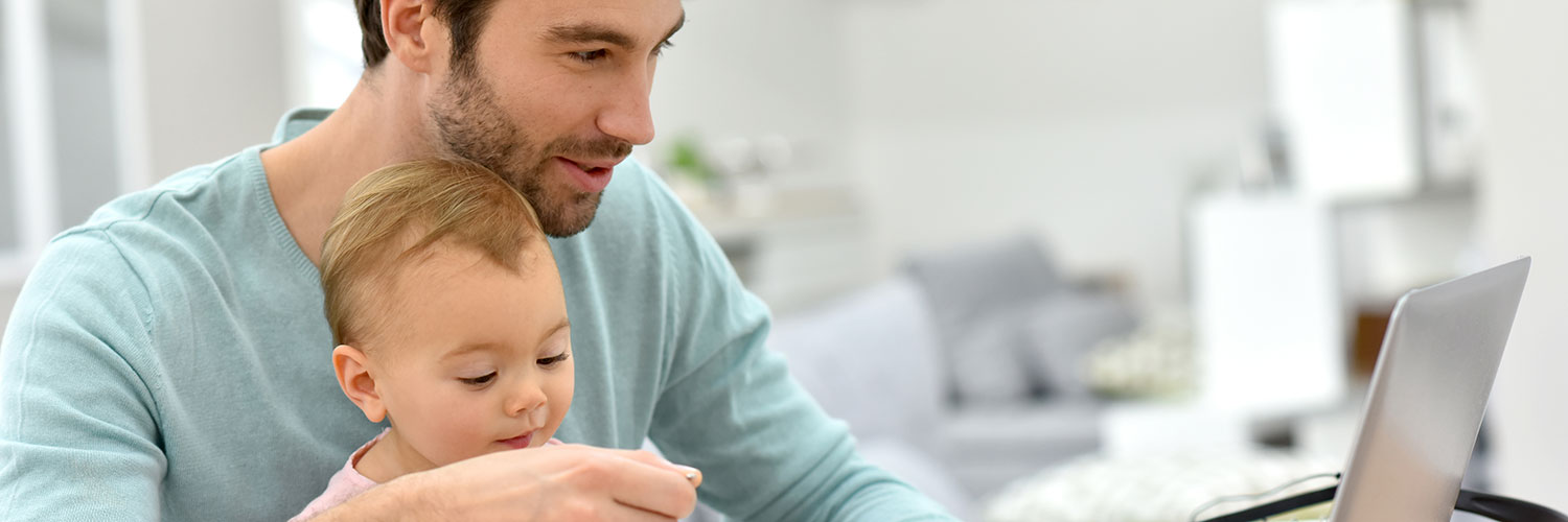 Father online learning with baby